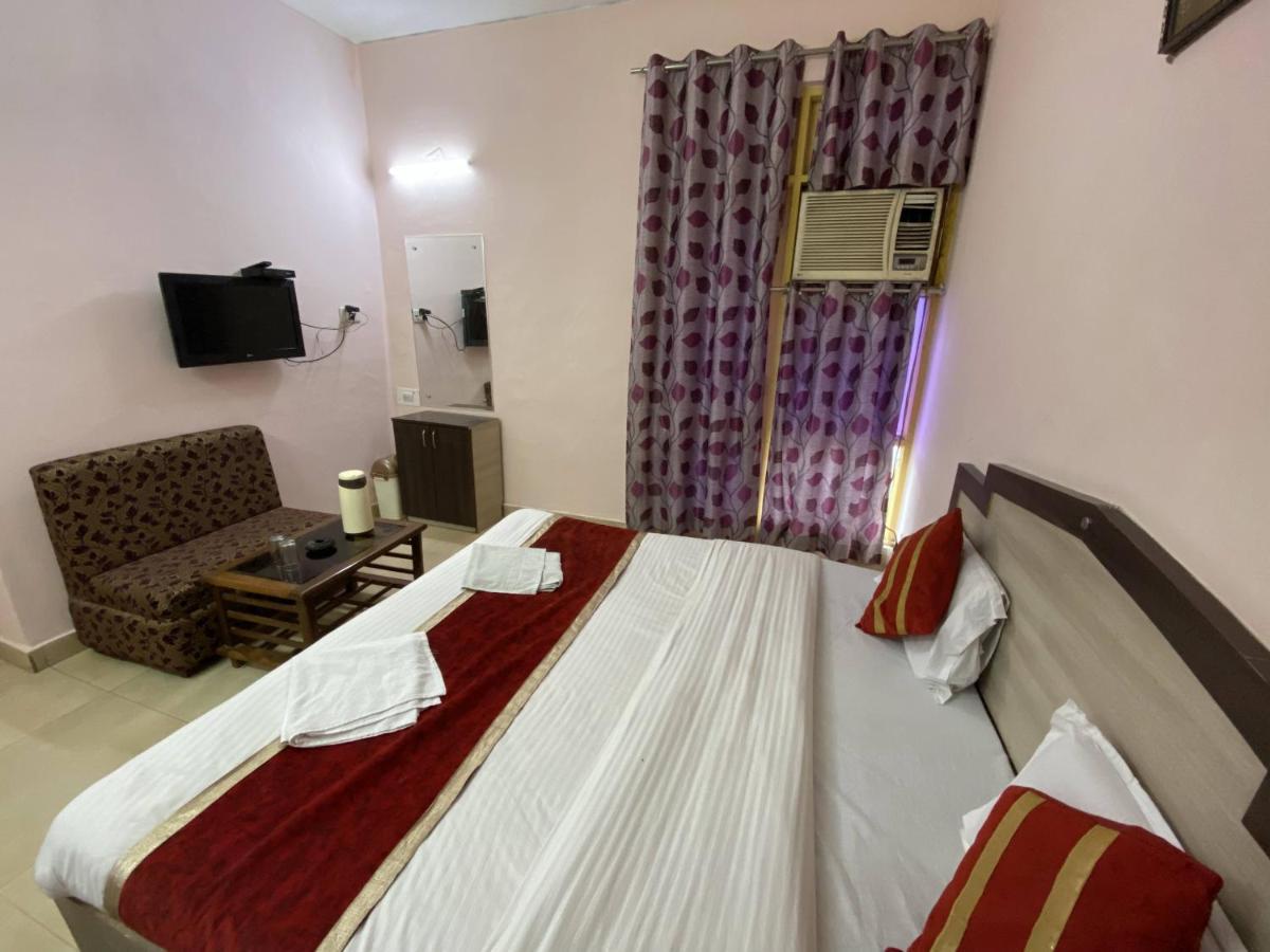 Hotel Rama Palace Katra  Exterior photo